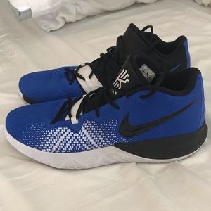 Kyrie Irving Nike Flytrap Basketball shoes Size 12